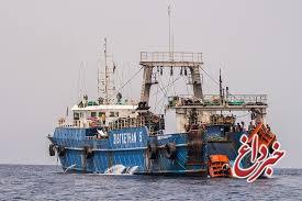 فرمانده نیروی دریایی سپاه: کشتی های چینی آب های ایران را ترک کنند