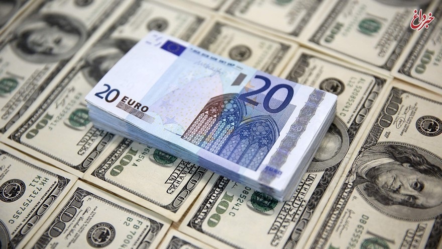 نرخ ۱۴ ارز از جمله دلار افزایش و نرخ ۲۲ ارز همانند یورو و پوند کاهش یافت