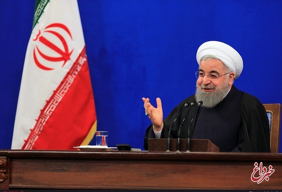روحانی: دولت تدبیر و امید برای عمل به وعده های خود مصمم است/ تقدیر از همراهی و حمایت‌های فراکسیون امید از دولت/ باید بکوشیم تا مردم نسبت به آینده، هیچ گونه نگرانی نداشته باشند