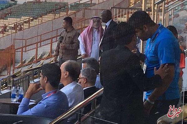 سعودی‌ها باز هم جنجال آفریدند/ اتفاقات تنش زا در جایگاه ویژه ورزشگاه!
