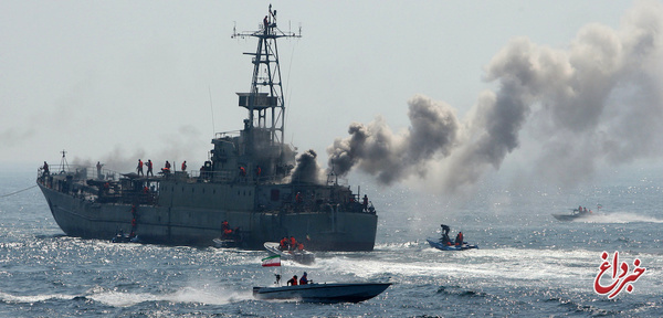 مراقب عملیات قایق‌های پرسرعت ایران در تنگه هرمز باشید