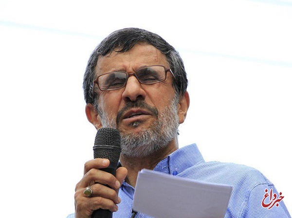هدف احمدی نژاد از توئیتربازی‌های اخیرش چیست؟