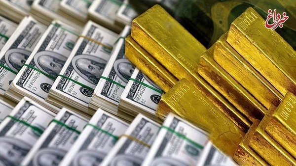 کاهش قیمت طلا در پی افزایش دلار
