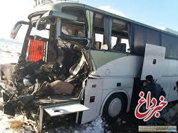 تصادف اتوبوس و مینی بوس در اتوبان قم ـ تهران/مصدومیت ۲۰ نفر