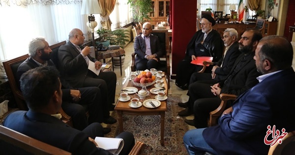 در ملاقات هفتگی مدیرعامل بانک کشاورزی با تعدادی از نمایندگان مجلس شورای اسلامی انجام گرفت:رسیدگی به مشکلات و در خواست های تولید کنندگان و فعالان بخش کشاورزی
