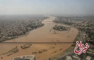 ‏رودخانه‌های ‎دز و ‎کرخه به هم پیوستند / استاندار خوزستان: این اتفاق، پدیده نادریست که برای نخستین بار صورت می‌گیرد/آب رودخانه‌های دز و کرخه به سمت ‎اهواز درحال حرکت است / دستور تخلیه مناطق عین ۲،سیاحی،سلیم آباد، گلدشت و سادات در شهر اهواز