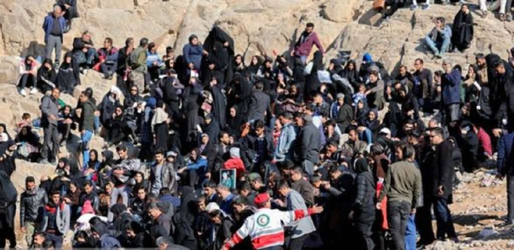 اورژانس: تعداد جان باختگان مراسم تشییع سردار سلیمانی در کرمان به ۵۹ نفر رسید