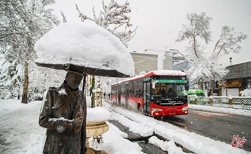 مدارس شهر تهران امروز به دلیل بارش شدید برف تعطیل است