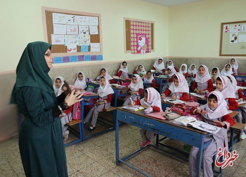 آموزش و پرورش: مدارس باید عقب‌ماندگی درسی ناشی از تعطیلات آلودگی را جبران کنند؛ مثلا با تشکیل کلاس در ۵شنبه‌ها / احتمال تغییر تقویم آموزشی با توجه به اقلیم کشور