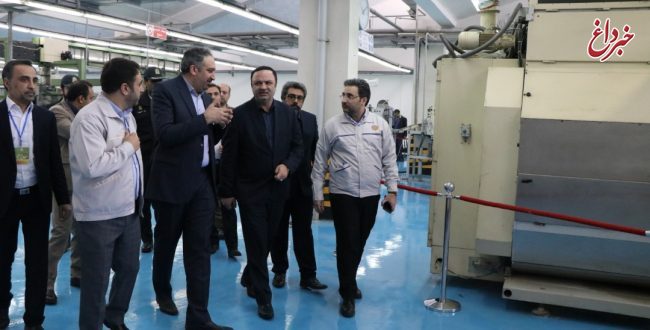 بازدید مدیرعامل صندوق بازنشستگی فولاد از خطوط تولید مجتمع دخانیات تهران