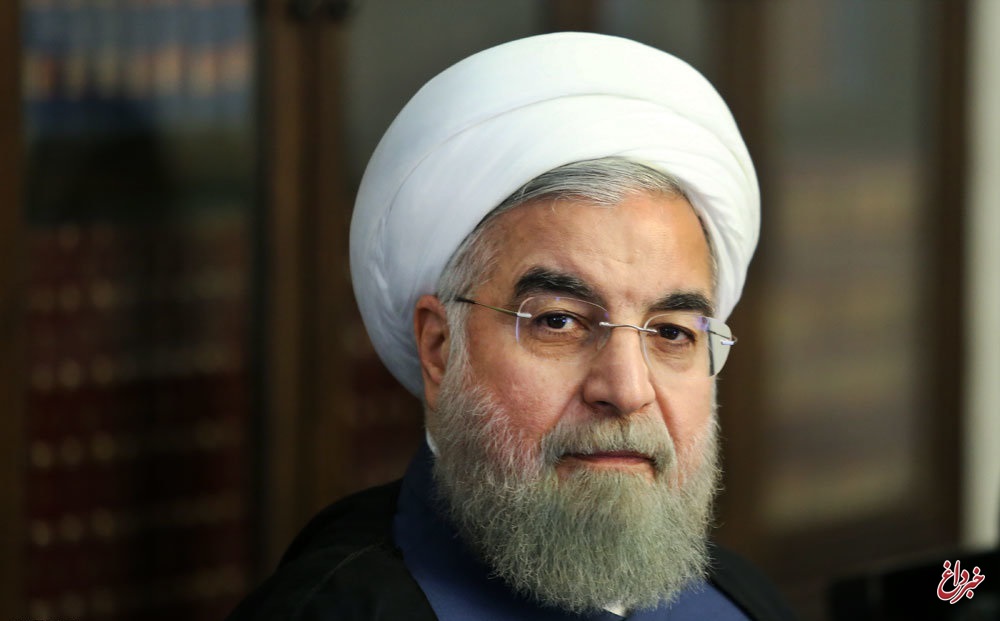 مقام ایرانی: روحانی روز چهارشنبه کاهش جزئی و کلی برخی تعهدات ایران و آغاز بخشی از فعالیت‌های هسته‌ای که پس از برجام متوقف شده بود را اعلام می کند / فعلاً موضوع خروج از برجام مطرح نیست