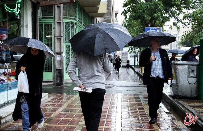 امروز؛ وزش باد نسبتا شدید در تهران / بارش پراکنده باران در ساعات آغازین فردا / افزایش موقتی غلظت برخی آلاینده‌ها