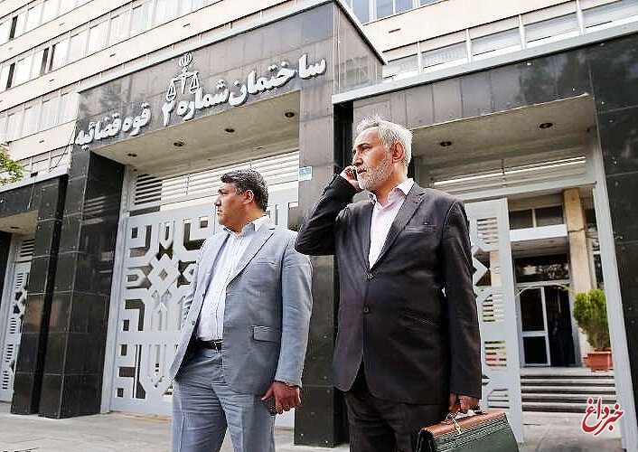 روزنامه جوان: محمدرضا خاتمی و تیمی که موسوی را به خاک سیاه نشاندند، ژست حق به جانب گرفته‌اند / راهبرد او بچه‌گانه است