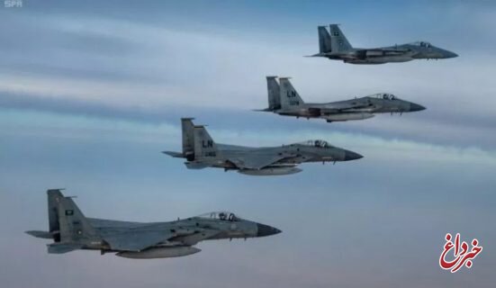 پرواز مشترک جنگنده‌های عربستانی و آمریکایی بر فراز خلیج فارس