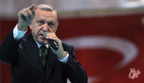 اردوغان: رئیس بانک مرکزی حاضر به کاهش نرخ بهره نبود