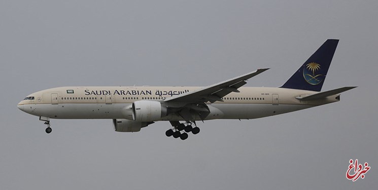 عربستان مسیر پروازهای خطوط هوایی خود بر فراز تنگه هرمز را تغییر داد