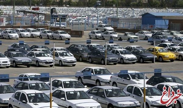 نماینده مجلس : احتمال احتکار خودرو توسط خودروسازان با هدف گران فروشی