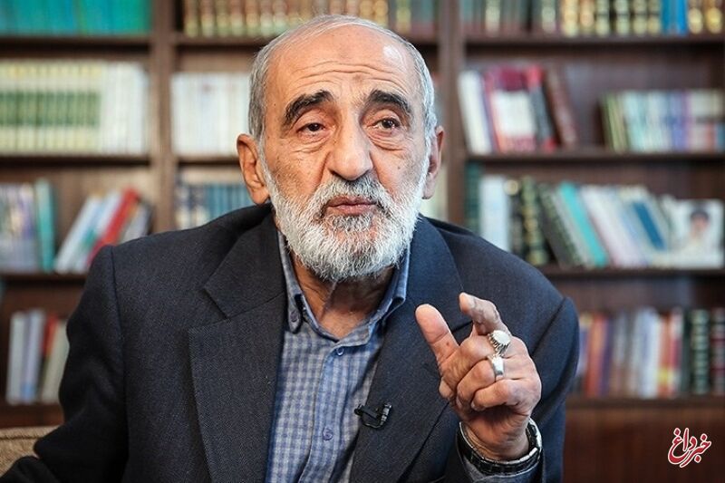 وکیل شجریان: برای هر ۱٩ شکایت از حسین شریعتمداری در ۱۰ سال اخیر قرار منع تعقیب صادر شده / اعتراض کردیم