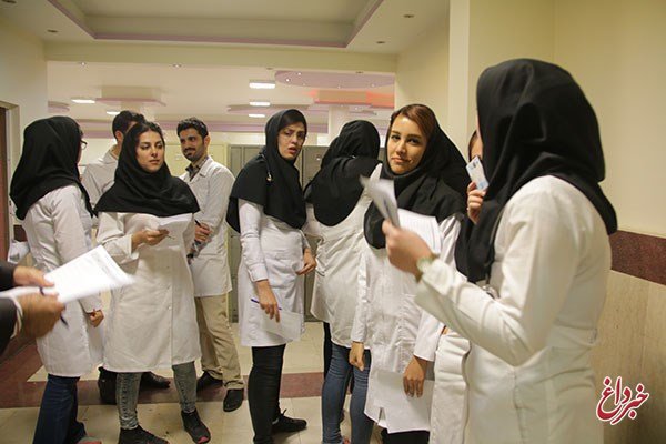 وزارت بهداشت: ۶۰ درصد دانشجویان پزشکی بر اساس سهمیه وارد دانشگاه‌ها می‌شوند / پیگیری‌ها برای اصلاح بی‌نتیجه ماند