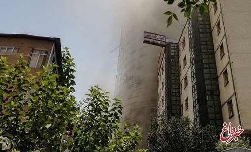 آتش سوزی در برج ۳۰ طبقه در چیتگر