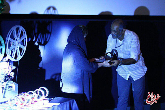 جوانان فیلمساز با یاد عباس کیارستمی جایزه گرفتند