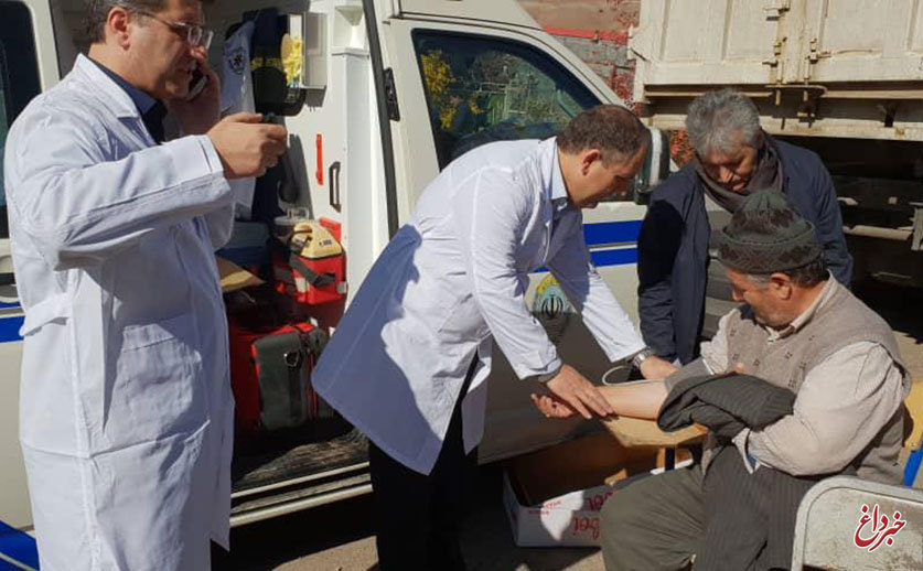 اعزام تیم پزشکی بیمارستان بانک ملی ایران به مناطق زلزله زده آذربایجان شرقی