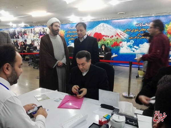 فتحی‌پور برای شرکت در انتخابات یازدهمین دوره مجلس ثبت نام کرد