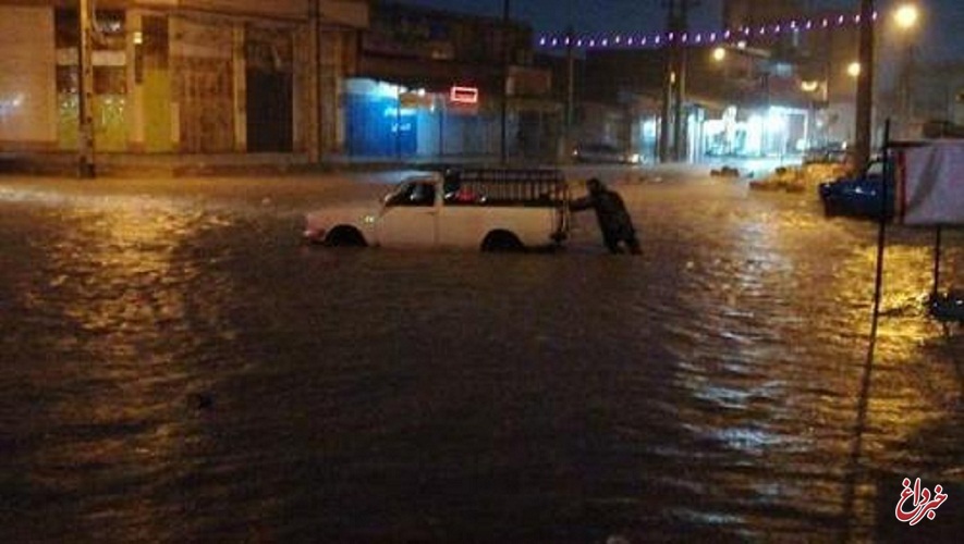بارندگی شدید در اهواز/ خیابان های اکثر مناطق به زیر آب رفت