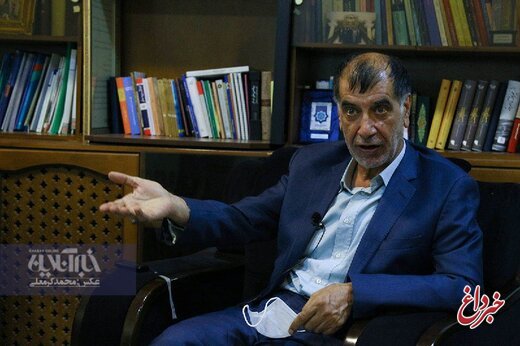 باهنر: اگر تصمیم گیرنده بودم احمدی نژاد و خاتمی را به انتخابات راه نمی دادم /رئیسی به من گفت کاندیدا نمی شوم/امام نگفت نظامیان رئیس جمهور نشوند