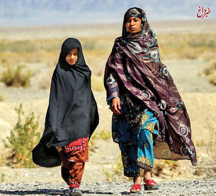 اهالی بلوچستان به دلیل کمبود پزشک و نبودِ راه مناسب، برای درمان به پاکستان سفر می‌کنند