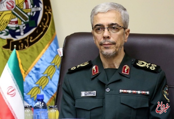 گفت‌وگوی تلفنی رئیس ستاد کل نیروهای مسلح ایران با فرمانده ارتش پاکستان