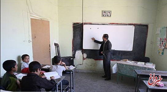 انتقاد معلمان از واگذاری صندوق ذخیره فرهنگیان در بورس