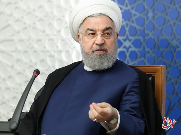 روحانی: هیچ کشوری نمی‌تواند ۶ ماه فعالیت‌های اقتصادی‌اش را تعطیل کند / راحت‌ترین راه این است که بگوییم فعالیت تعطیل؛ روز بعد هم مردم از بهم‌ریختگی، گرسنگی، فشار و مشکلات بیایند اعتراض کنند؛ هیچ‌کس در دنیا این را نمی‌پذیرد