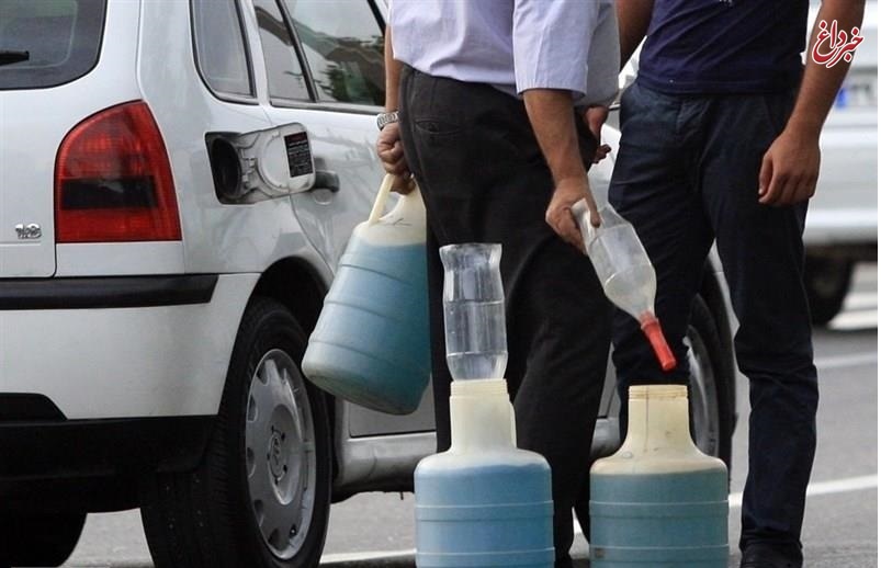 انجمن جایگاه داران: کم فروشی بنزین در جایگاه‌های سوخت صحت ندارد / دلیل برخی کم فروشی‌ها تبخیر بنزین در باک‌ها است