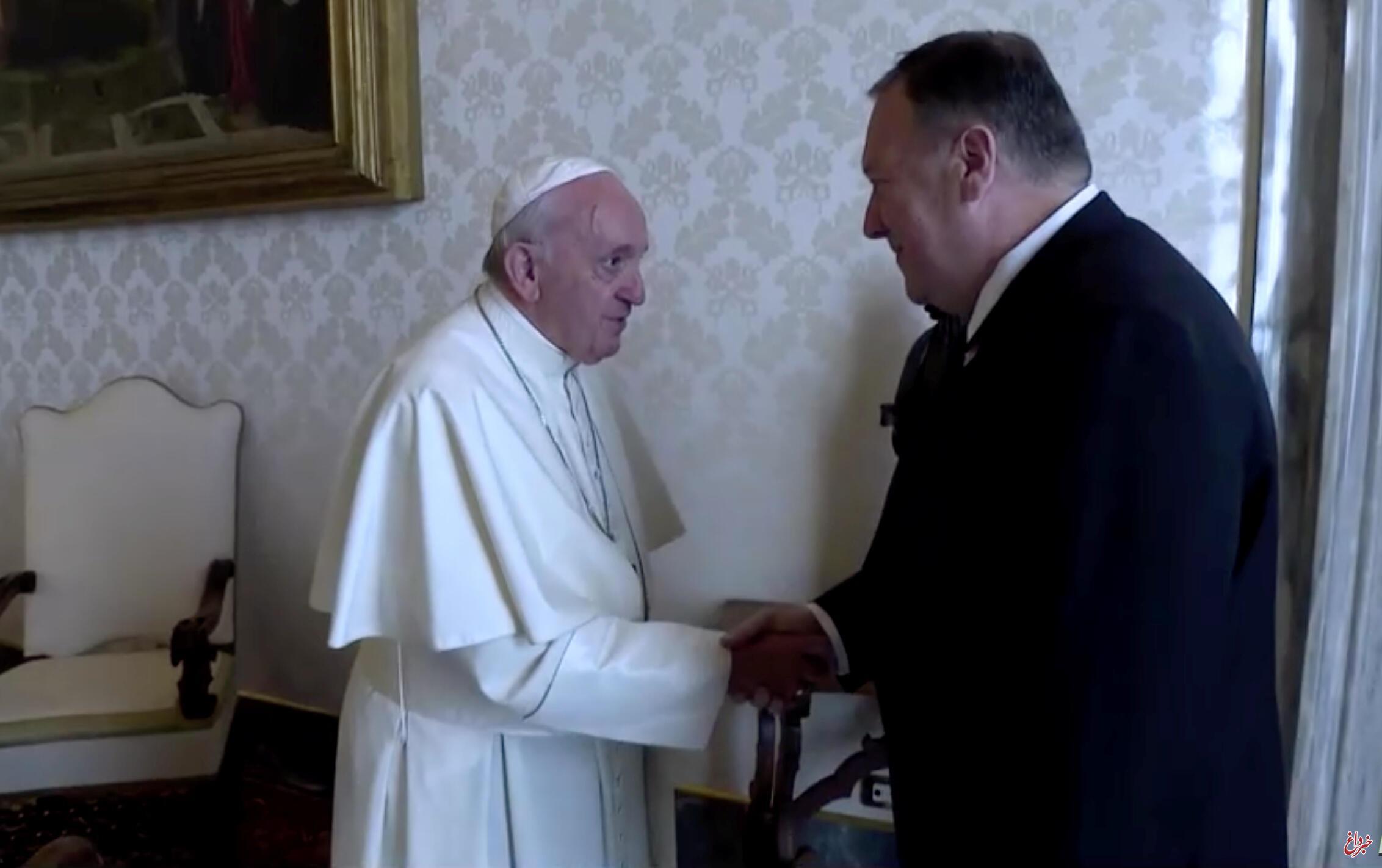 پاپ حاضر به دیدار با پومپئو نشد / واتیکان: پاپ در میانه رویدادهای انتخاباتی حاضر به دیدار با سیاستمداران نیست