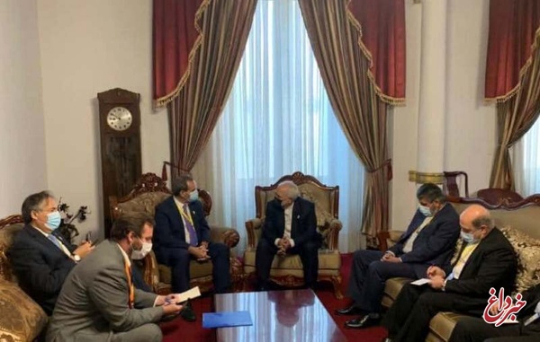 ظریف با وزیر امور خارجه شیلی دیدار کرد