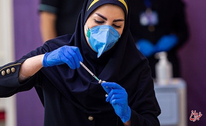 آغاز واکسیناسیون عمومی از تابستان / وزیر بهداشت: در خردادماه اولین تزریق واکسن ایرانی انجام می شود