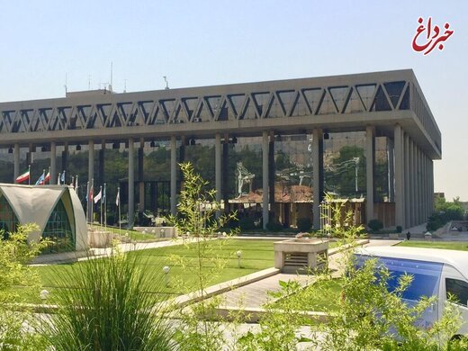 روزنامه جمهوری اسلامی: صداوسیما به سبک دوران قاجار خبررسانی می کند