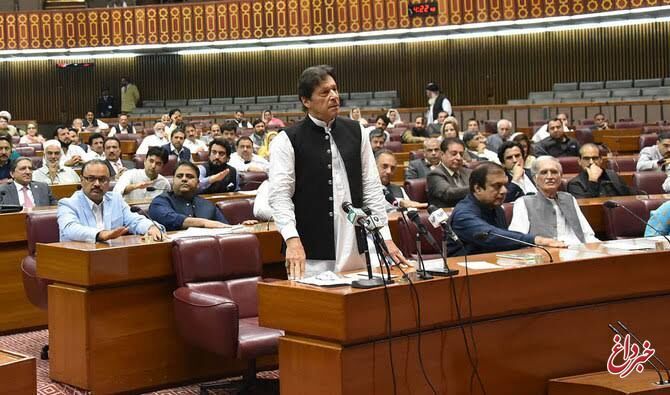 پارلمان پاکستان قبل از رای گیری درباره عدم اعتماد به عمران خان، منحل شد