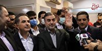 حضور استاندار مازندران در رختکن نساجی پس از پیروزی مقابل استقلال
