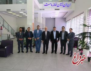 دیدار نوروزی مدیرعامل بانک ایران زمین دیدار نوروزی مدیرعامل بانک ایران زمین
