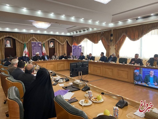معاون اجرایی رییس جمهور: در دور نخست سفرهای استانی دولت ۲ میلیون درخواست مردمی دریافت شد / در برخی جاها ممکن است از دست دولت کاری برنیاید