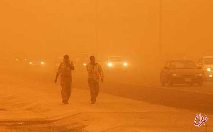 موج آفریقایی توفان غبار، آسمان عراق را نارنجی کرد؛ توقف پروازهای بغداد و نجف
