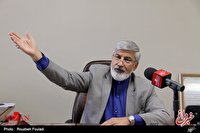 حمیدرضا ترقی : سوپرانقلابی ها T عقب تر یا جلوتر از رهبری حرکت می کنند