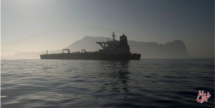 توقیف بار کشتی نفتی ایرانی توسط یونان / بیانیه تهران: کشتی به منظور حفظ ایمنی پرسنل و کشتی، به سواحل یونان پناه برده / اقدام این کشور دزدی دریایی است