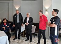 دیدار سفیر ایران در اتریش با ملی‌پوشان فوتبال