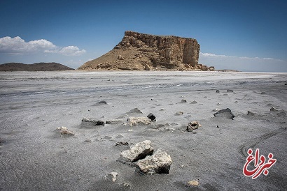سخنگوی صنعت آب: اوضاع دریاچه ارومیه بحرانی است