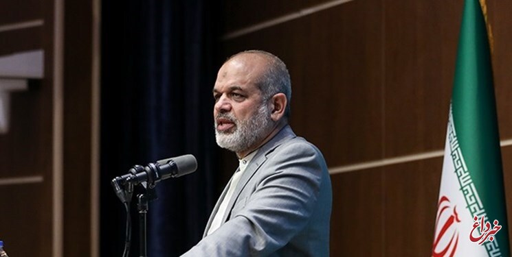 وزیر کشور: براندازی حکومت ایران یک فکر ابلهانه است / جمهوری اسلامی چنان در اقتدار مذاکره می‌کند که همه کشور‌ها کلافه شده‌اند