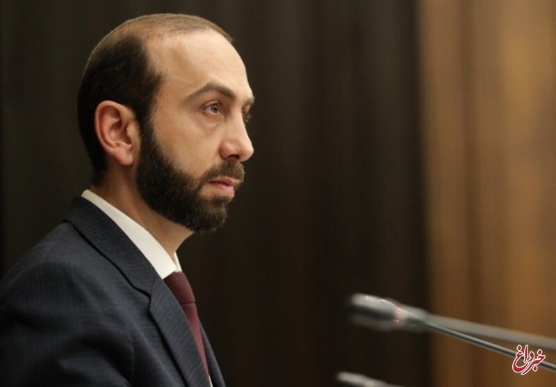 واکنش وزیر خارجه ارمنستان به اظهارات همتای ترکیه‌ای درباره دالان زنگزور: اگر چاووش‌اوغلو می‌خواهد چنین مولفه‌ای در مذاکرات گنجانده شود، از طرف خودش صحبت کند، نه دیگری