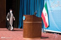 رئیسی در نشست دانشجویی دانشگاه تهران: یک آقایی در کردستان شکلاتی به من داد، چه کردند با این بیچاره!/ درباره اینترنت؛ من در انتخابات حرفی زدم ، اما ...
